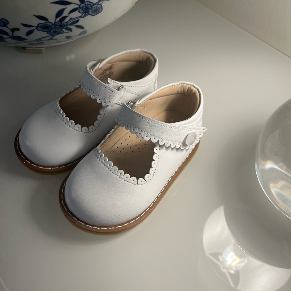 Never worn. White dress shoes